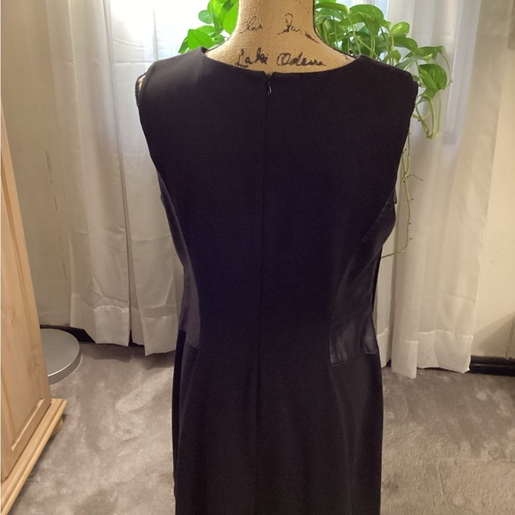 Black Dress - Picture 3 of 5